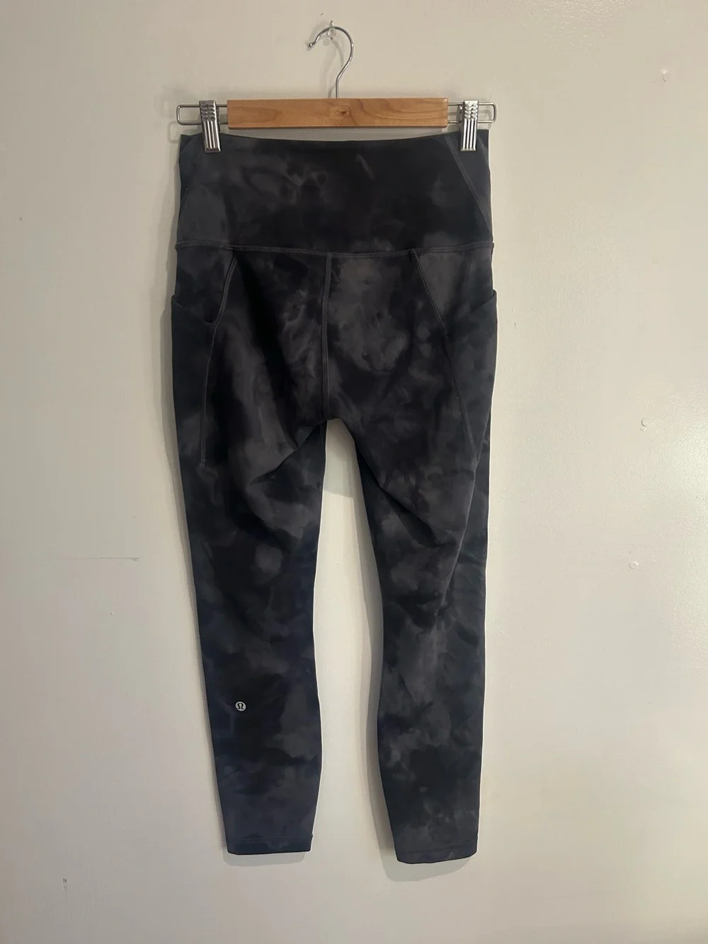 Lululemon Wunder Train High-Rise Tight with Pockets 25